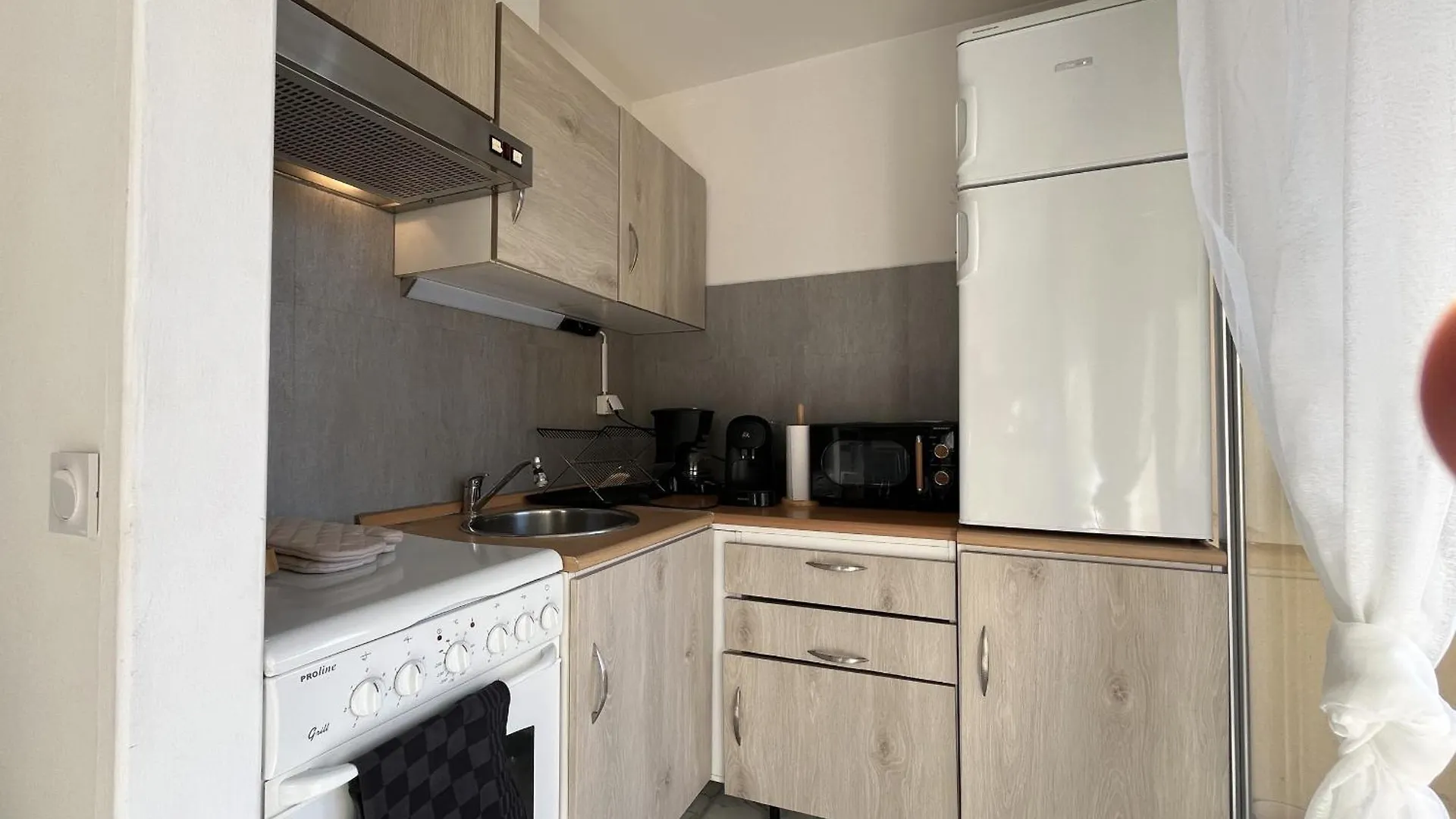 Le Genepy, Studio 30M2, 4 P, Balcon Parking, Clim Frejus Apartment